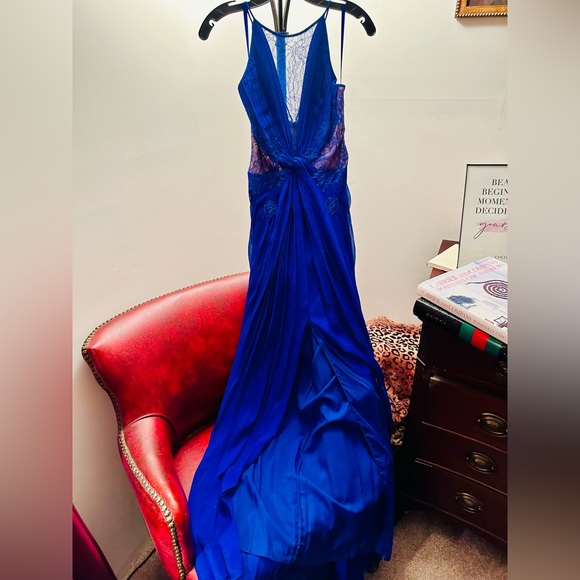 BCBGMAXAZRIA Maxine Royal Blue Silk and Lace Gown with Front Slit, Size 2 - Picture 3 of 11